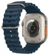 Apple Watch Ultra 2 49mm titanio con correa azul océano thumbnail (3 of 3)