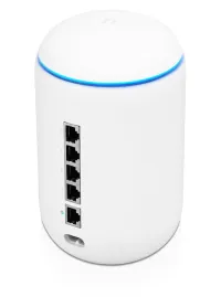 Ubiquiti UniFi Dream Machine - Routeur 24 5 GHz Wi-Fi 5 UniFi Network OS 5x 1 Gbit RJ45 (1 of 3)