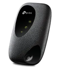 TP-Link M7000 4G LTE modem (1 of 2)