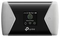 Ródaire móideim TP-Link M7450 LTE LTE - Ard-Wi-Fi Soghluaiste HSPA+ 802.11 ac a b g n ceallraí MicroSD (1 of 4)