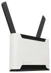 MikroTik Chateau LTE6 ax 4x GLAN 25 GLAN 2,4+5GHz 802.11a b g n ac ax LTE 6 USB 2.0 L4 indoor thumbnail (2 of 4)